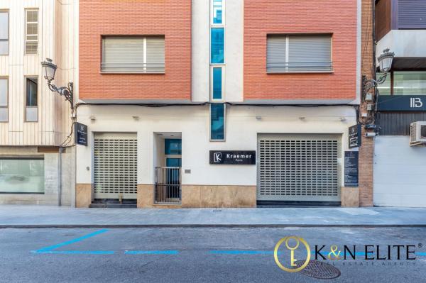 Local en calle Pintor Agrasot, 3 photo 1