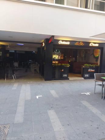 Local en calle Castaños s/n photo 2