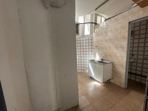 Local en calle Arquitecto Morell photo 1