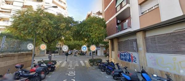 Local en calle Portugal photo