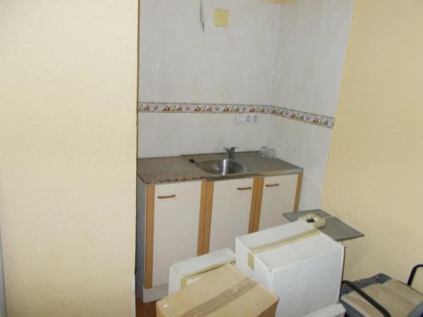 Local en plaza Argel, 3 b photo 2