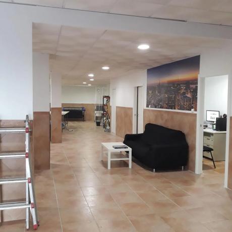 Local en calle Garbinet photo 3