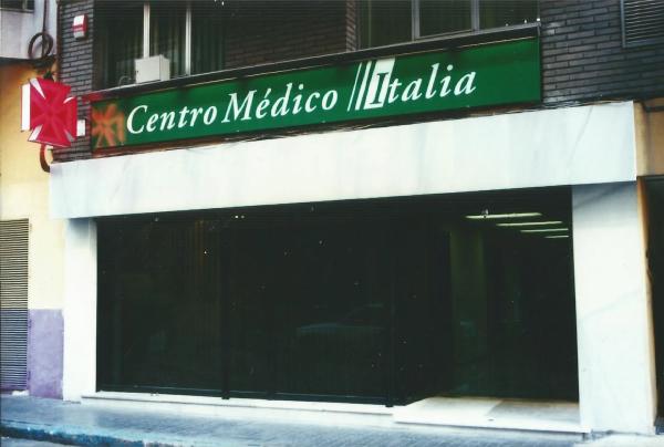 Local en calle Italia, 39 bajo y entresuelo 5 photo 1