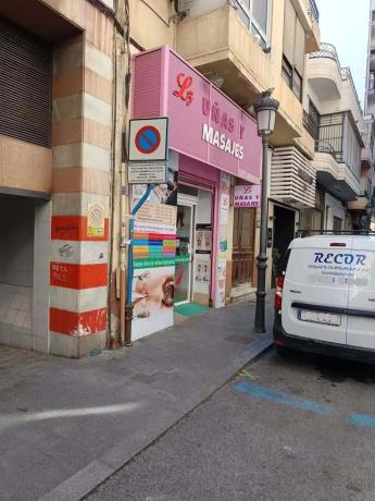 Local en calle del Médico Pascual Pérez photo 1