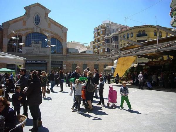Carnicería en avenida Alfonso El Sabio, 10 thumbnail 2