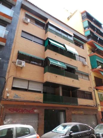 Local o nave en calle Poeta Campos Vasallo photo