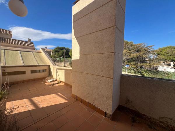 Local en Barrio Cabo de las Huertas thumbnail 1