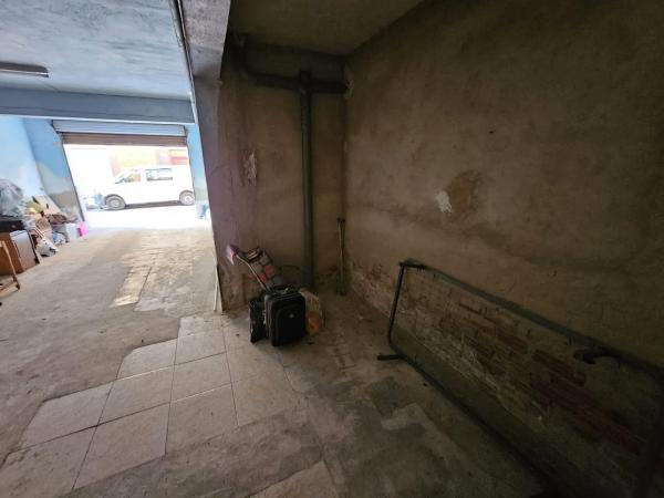Local en calle Gasset y Artime, 13 photo 3