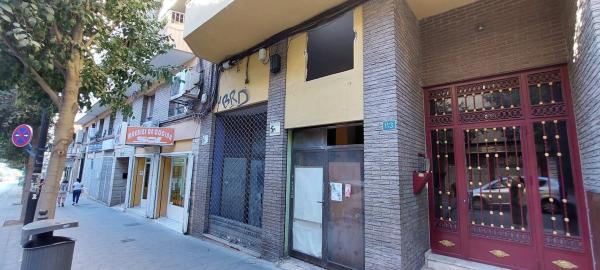Local en avenida Alcoi, 113 photo 1