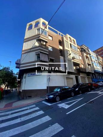 Local en Barrio Altozano thumbnail 3