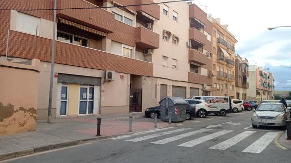 Local en Castelar photo 2