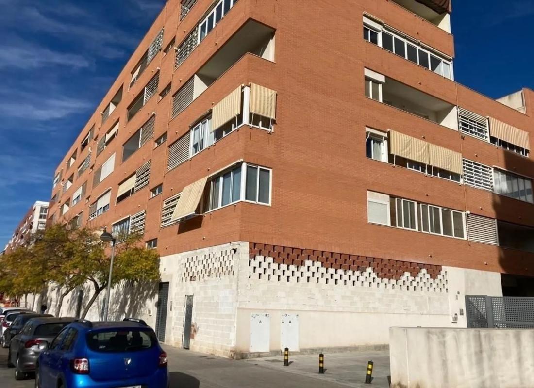 Propiedades en venta y alquiler en España photo 2