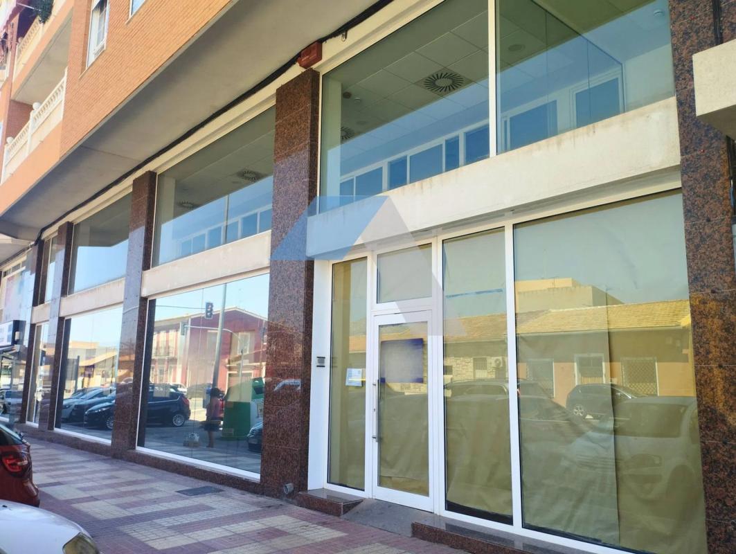Propiedades en venta y alquiler en España photo 1
