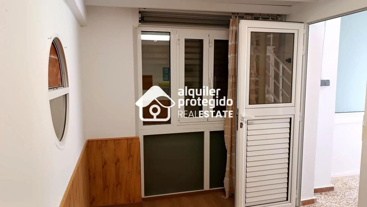 Недвижимость на продажу и в аренду в Испании photo 5