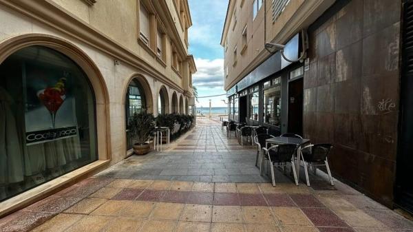 Local en calle Sant Pere photo 3