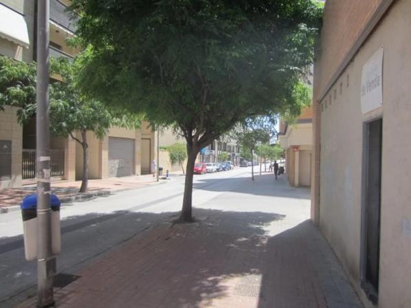 Local en avenida de l'Estació photo 1