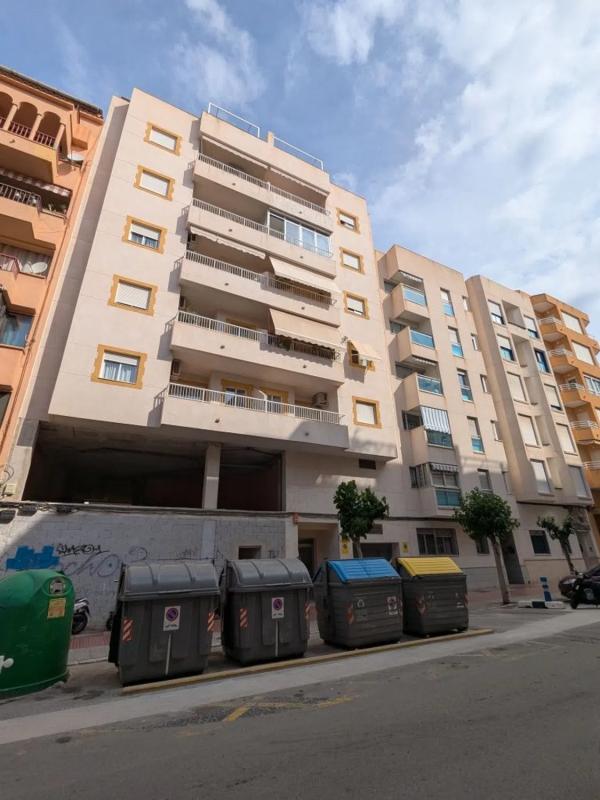 Propiedades en venta y alquiler en España photo 3