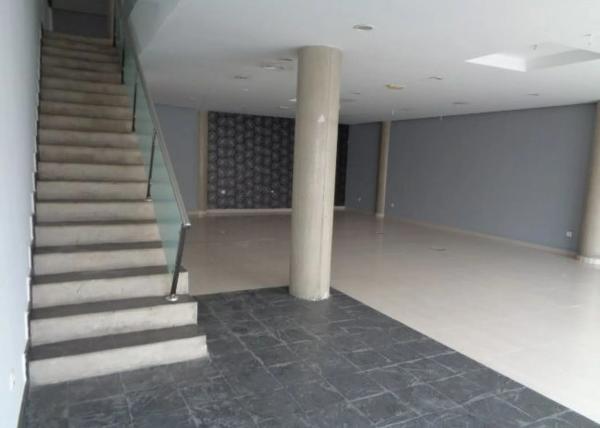Local o nave en calle de Rafael Altamira photo 2