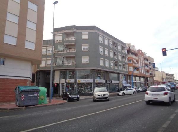 Local o nave en calle de Rafael Altamira photo 1