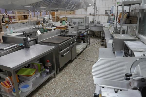 Local en rentabilidad en calle Sant Bartomeu photo 4