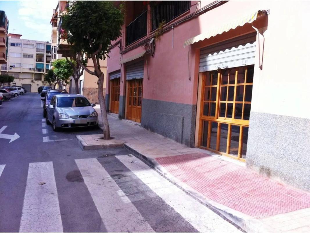 Propiedades en venta y alquiler en España photo 1
