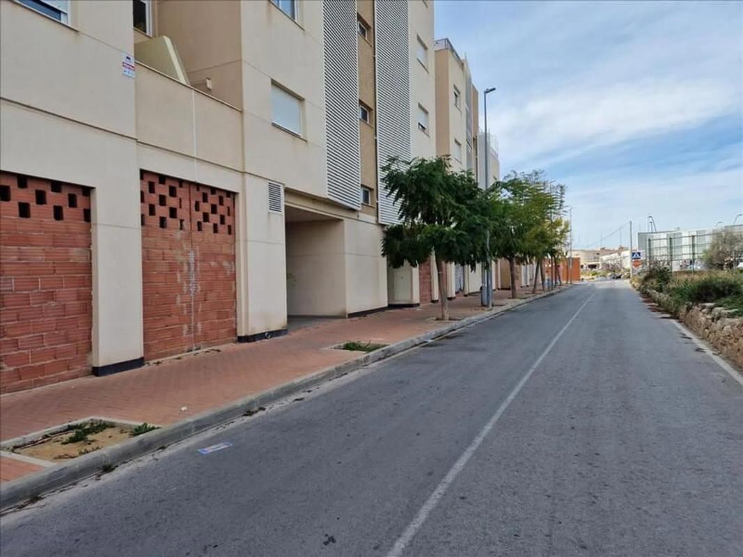 Propiedades en venta y alquiler en España photo 4