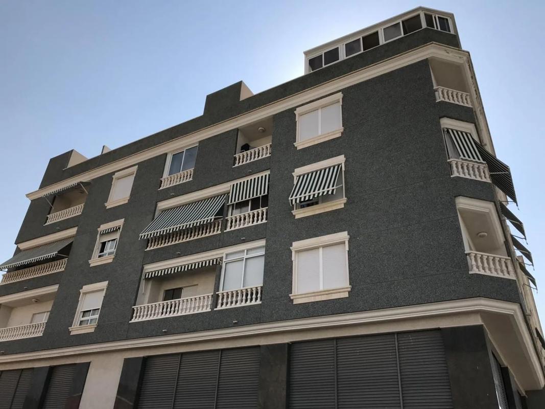 Propiedades en venta y alquiler en España photo 1