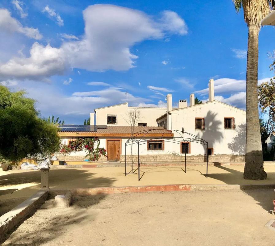 Properties for sale and rent in Spain photo 1