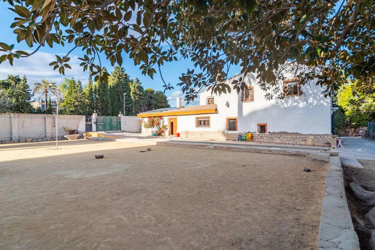 Properties for sale and rent in Spain photo 2