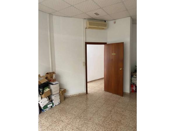 Local en calle del Notario Salvador Montesinos Bonet photo 4
