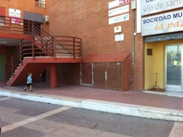 Local en avenida Benidorm photo