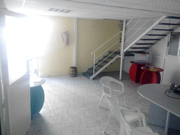 Nave en calle Azorín photo 1