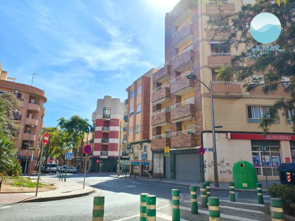 Local en calle Lillo Juan photo 1