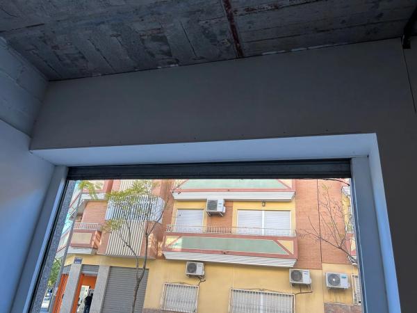 Local en calle Madrid, 18 photo 3