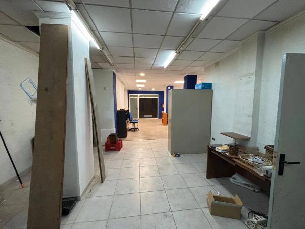 Local en calle entenza, 83 thumbnail 1