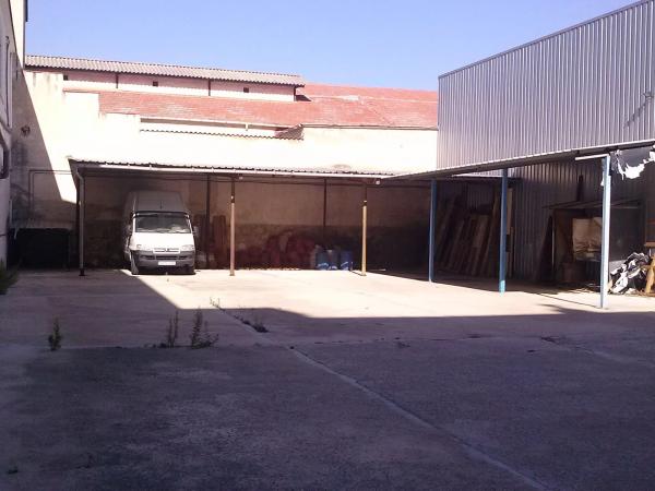 Nave en calle Sant Eloi, 21 photo 3