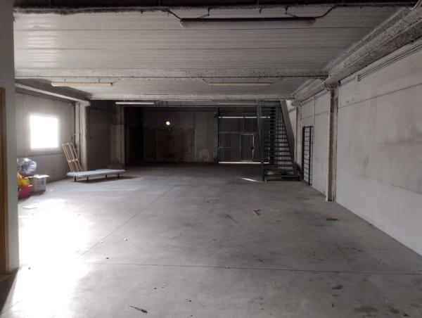 Nave en rentabilidad en calle Benz photo 1