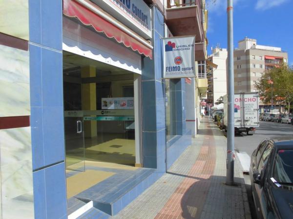 Local en avenida Masnou, 1 photo 1