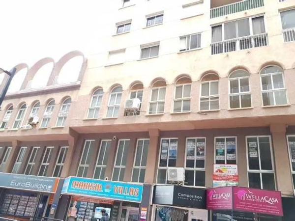 Local o nave en calle Benidorm photo 1