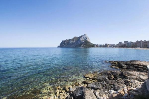 Local en calle Tramuntana thumbnail 1