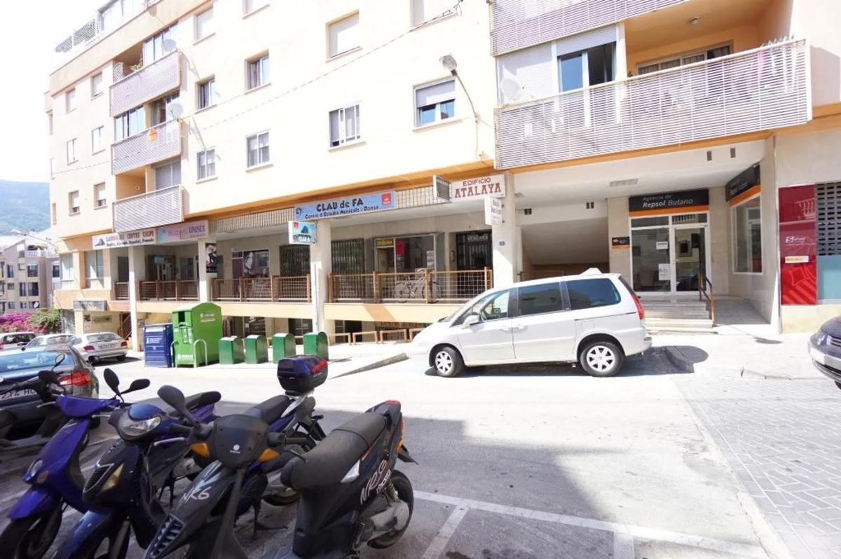 Properties for sale and rent in Spain photo 2