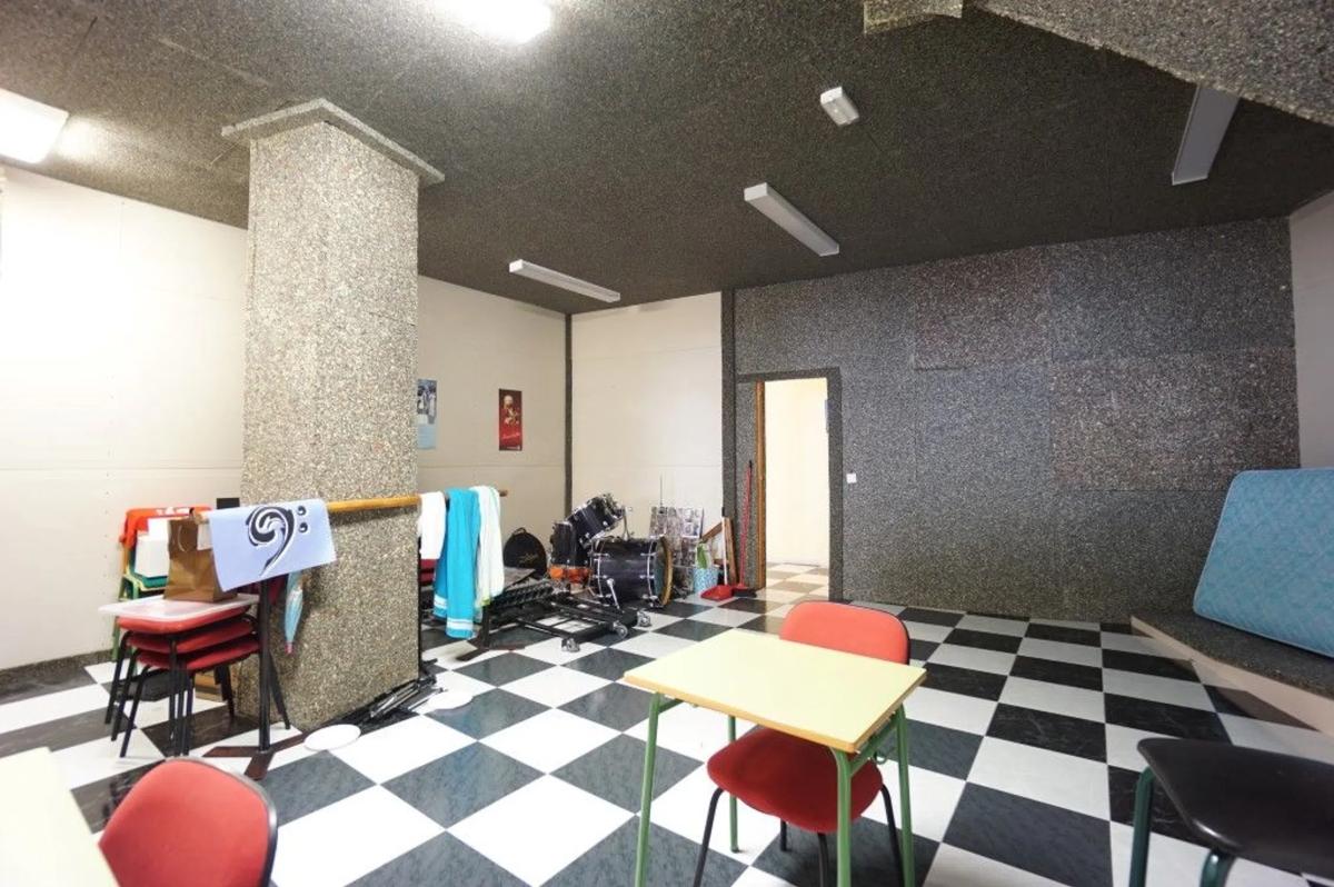 Properties for sale and rent in Spain photo 3