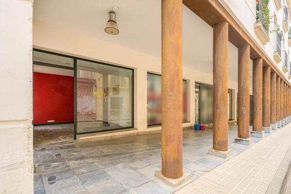 Local o nave en calle Sant Josep photo 2