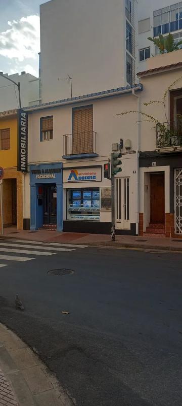 Propiedades en venta y alquiler en España photo 2