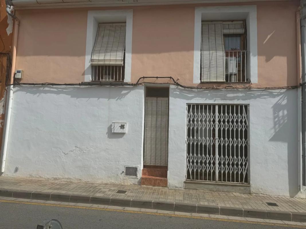 Propiedades en venta y alquiler en España photo 4