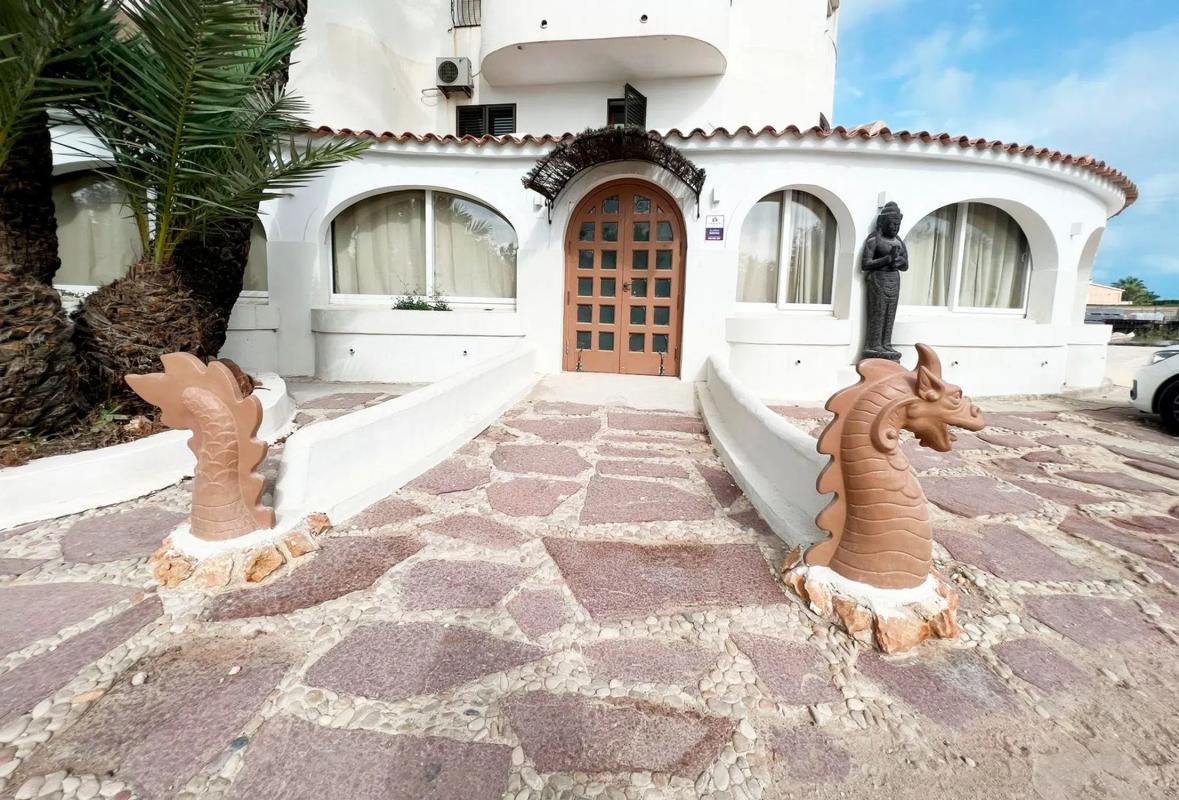 Properties for sale and rent in Spain photo 3