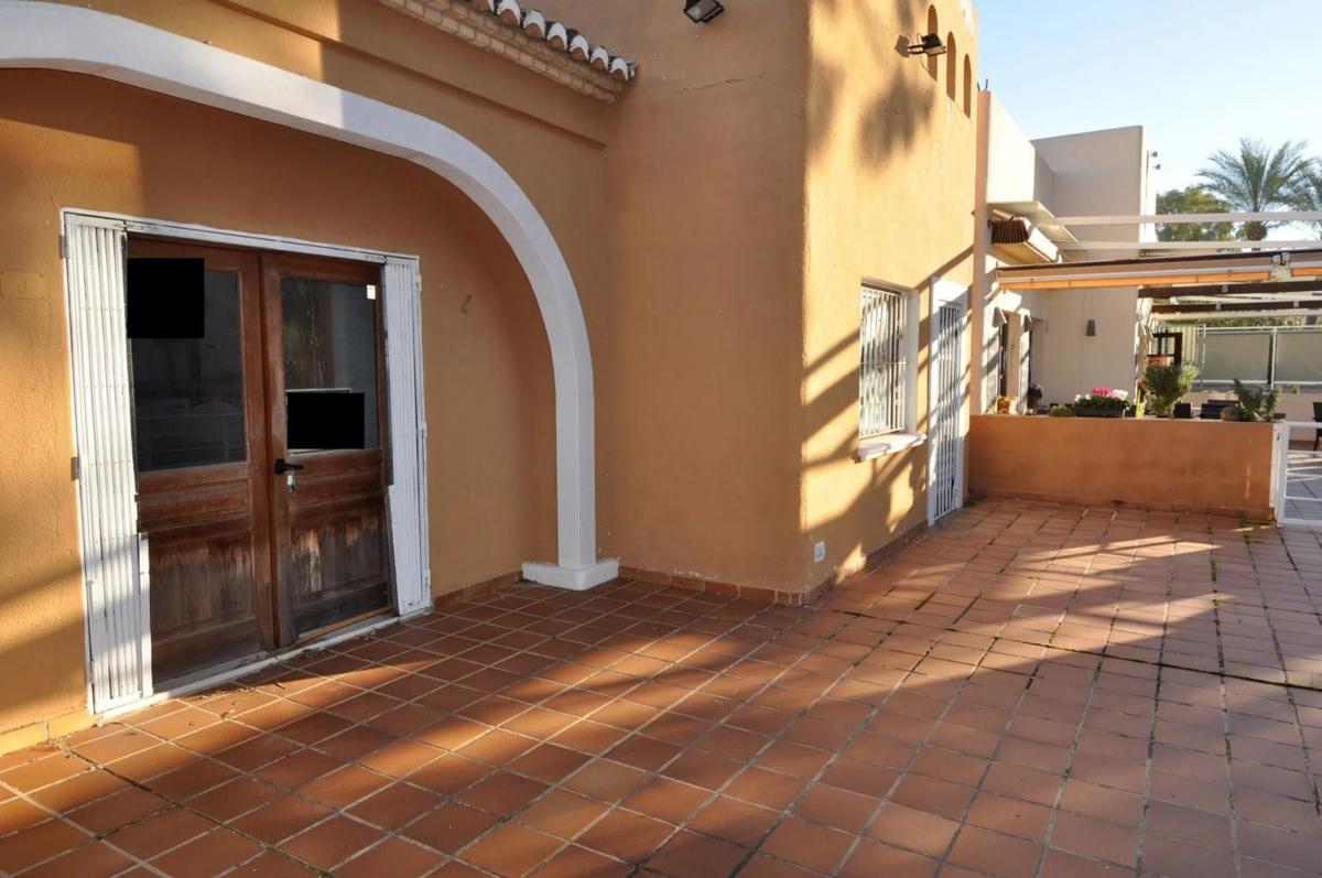 Properties for sale and rent in Spain photo 2