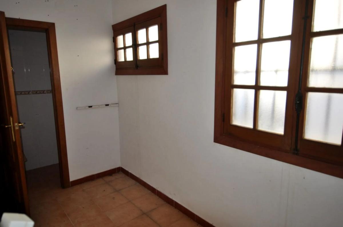 Properties for sale and rent in Spain photo 4