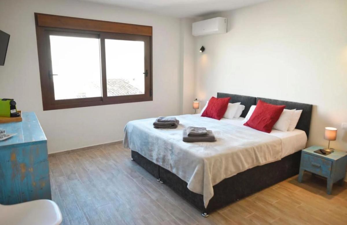 Properties for sale and rent in Spain photo 5