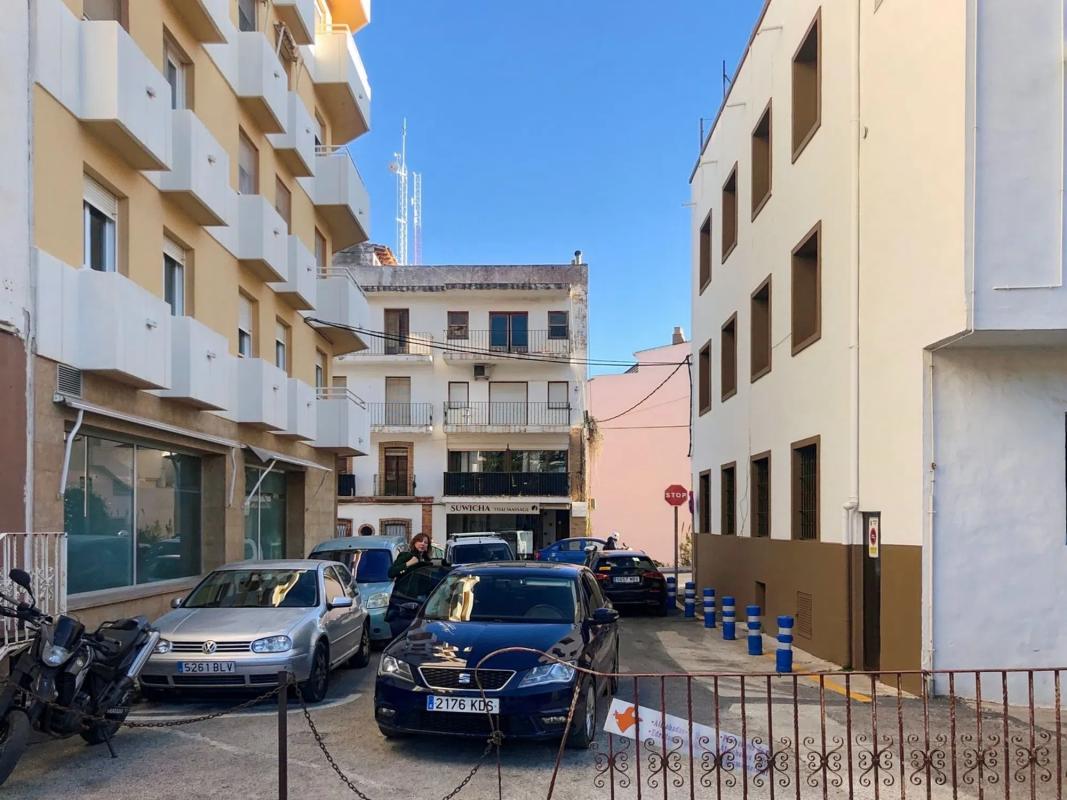 Properties for sale and rent in Spain photo 4